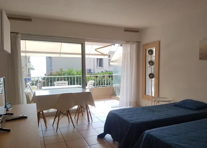 Apartment Clim. Proche Plage, Commerces & Gare Avec Wifi, Parking En Option - Fr-1-466a-15 *
