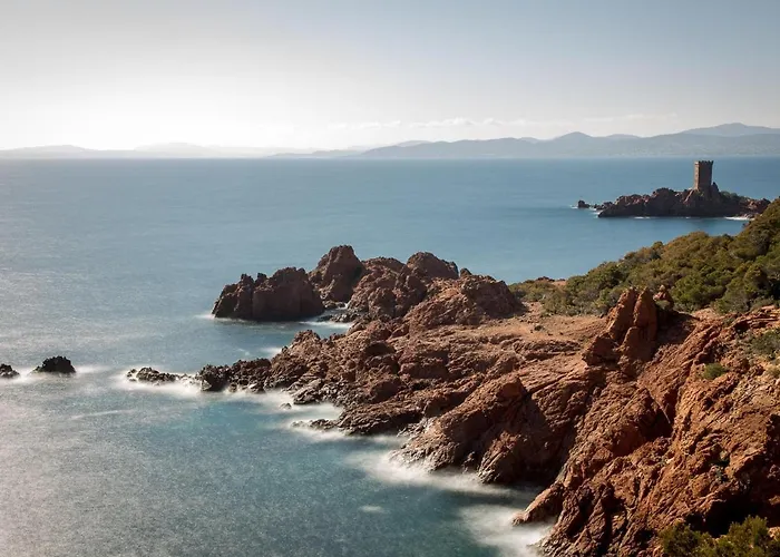 Clim. Proche Plage, Commerces & Gare Avec Wifi, Parking En Option - Fr-1-466a-15 Διαμέρισμα Saint-Raphaël